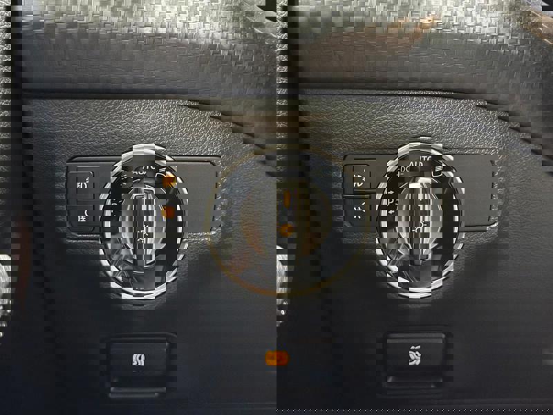 Image Mercedes-Benz GLA 180 Intuition  GLA 180 Intuition 180 Intuition